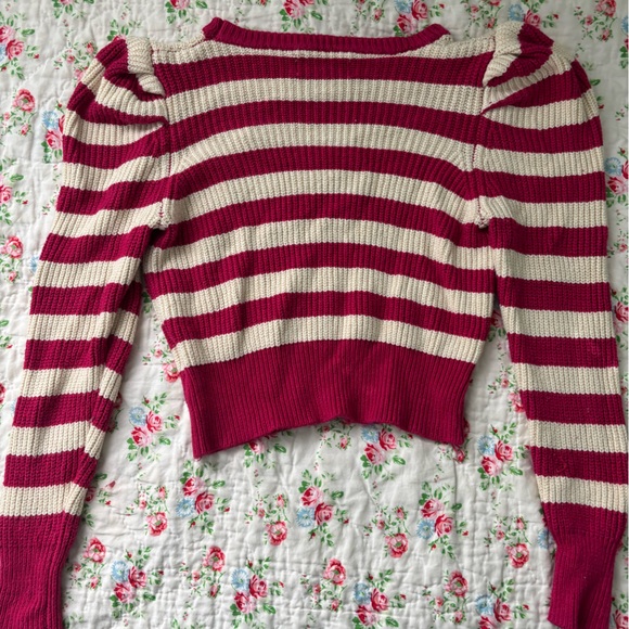 Women’s XS Striped Red and Cream Sweater - Picture 3 of 4